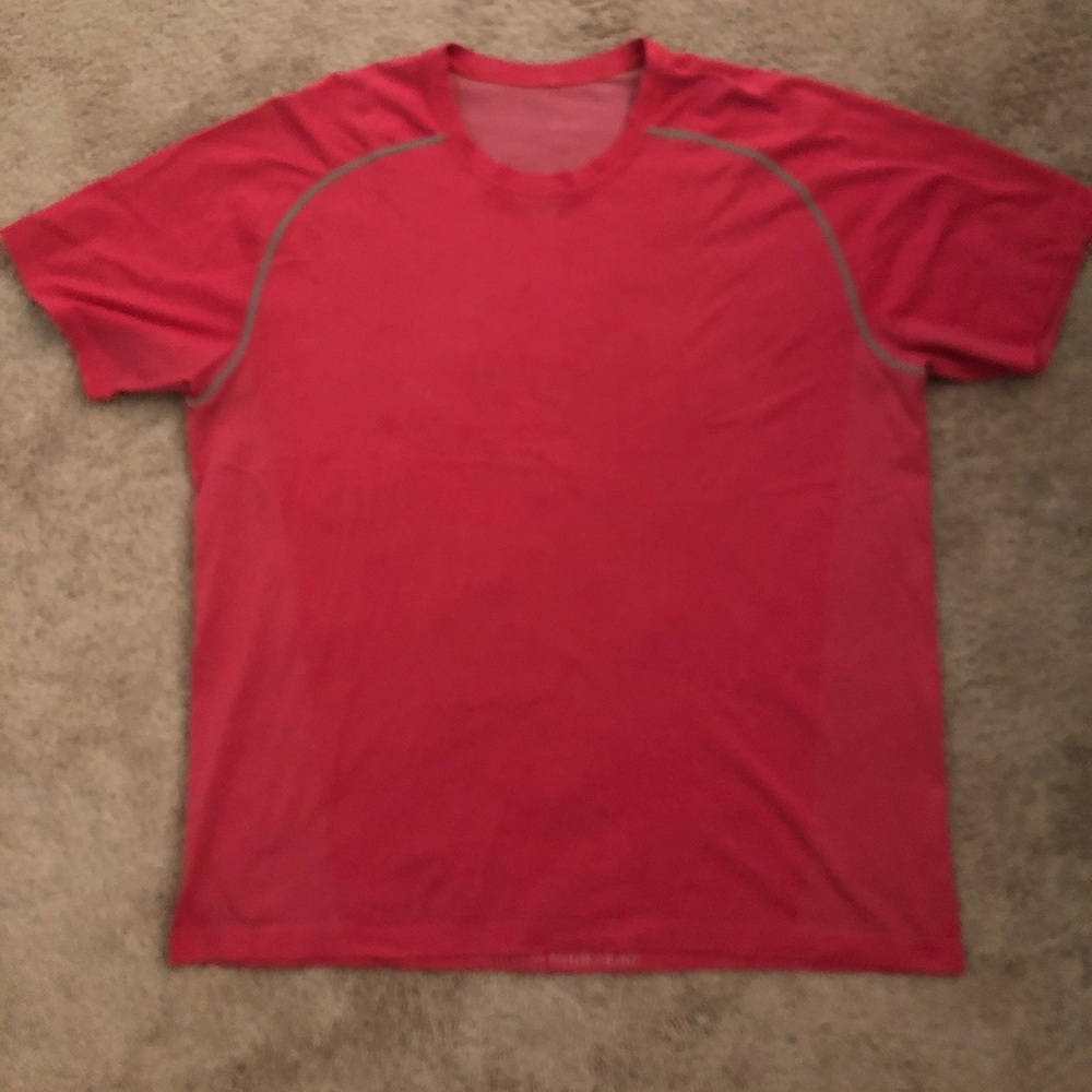 Lululemon Men’s coral/pink t-shirt - Like new!